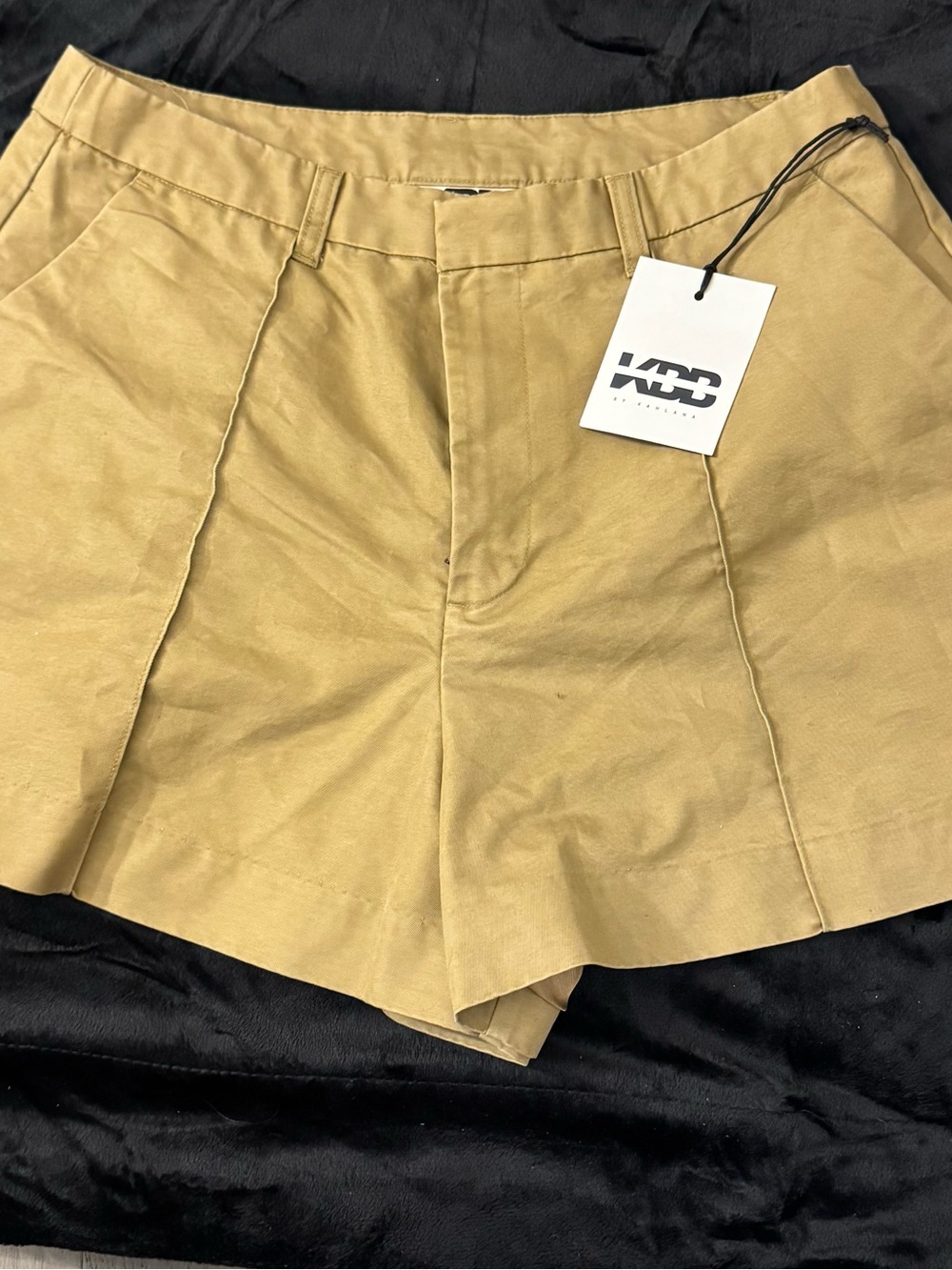 Women’s High-Waist Khaki Shorts